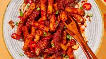 Social Media Wrap: Bella Italia's new barbecue-flavoured pasta; LEON launches new sauce range; PAUL hops on the pistachio trend