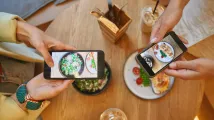 Grocery meals gain share as restaurants feel the squeeze
