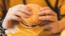 Weekly Global Wrap: McDonald's CEO sparks burger-tasting beef; Wendy's hire Chief Tasting Officer; White Castle celebrates 105 years