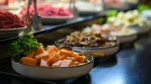 APAC leads global foodservice with 40% share in 2025 sales