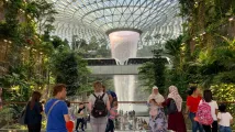 Singapore workers most likely to use all vacation days, Deel data shows 