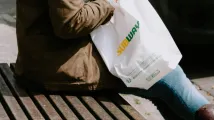 Weekly Global Wrap: Walmart launches fast food delivery service; Popeyes partners with celebrity Hamptons hotspot; Dunkin partners with Barbie