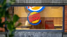 Weekly Global Wrap: Burger King creates new customer service role; McDonald's Philippines taps into solar to cut energy costs; Chipotle expands to Mexico