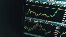 Daily Markets Briefing: STI down 0.25%; Top stock is Sembcorp Industries