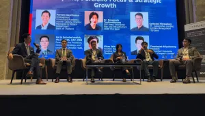 Thai financial institutions put price on bad strategy