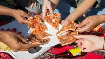 Global fast food market to hit US$1.2t by 2032