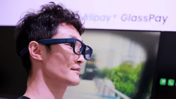 Alipay+ GlassPay verifies user identity with iris authentication feature 