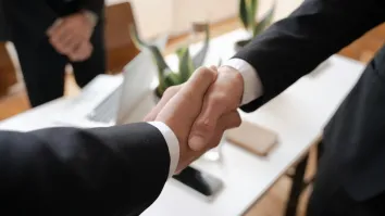 Adani Green signs 20.8 MW captive hybrid power pact