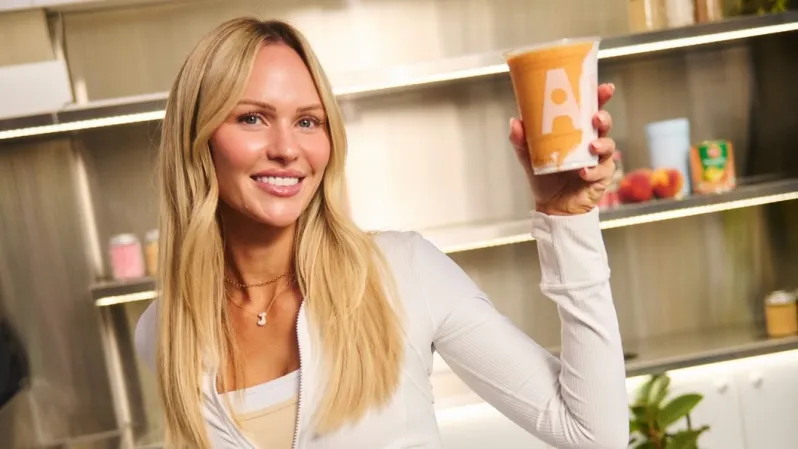 Acai Bros expands line-up with Peaches & Cream collaboration