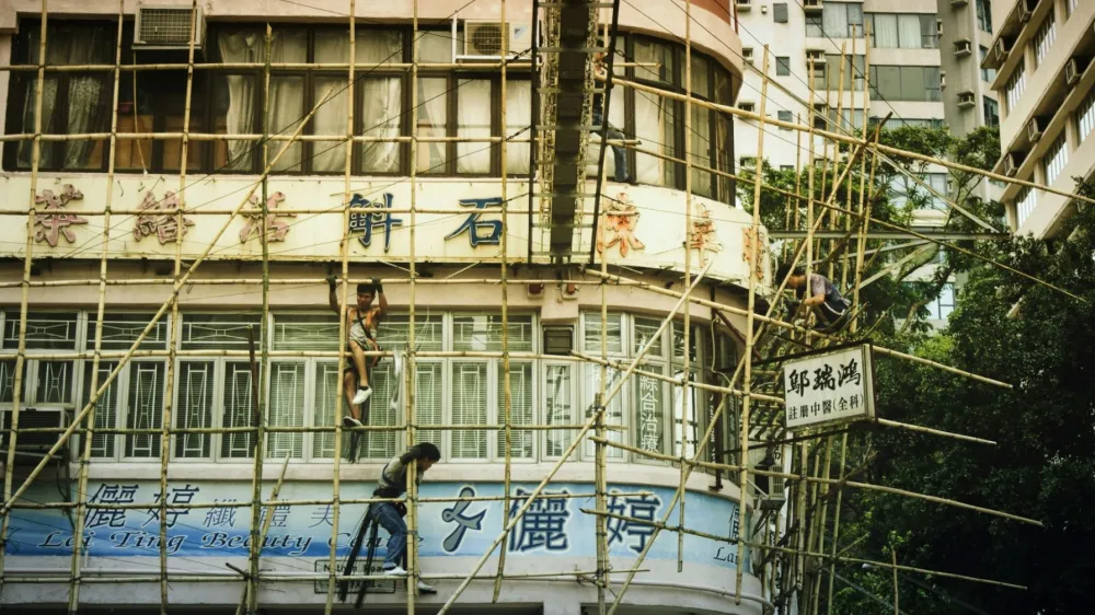 Public works offset 23.2% drop in private construction in Q4 2025