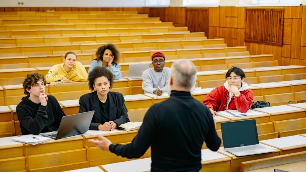 MBA students chase practical experience