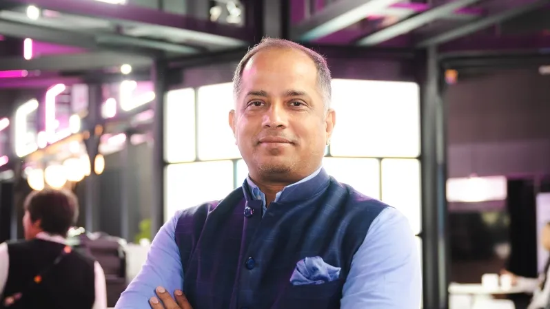 Japanese banks bet billions on Indian finance, tech growth