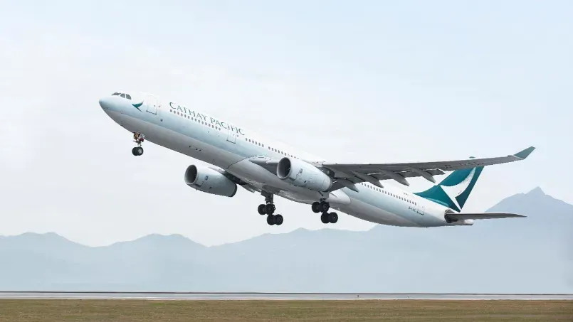 Cathay raises $2.1b from first HK dollar bond