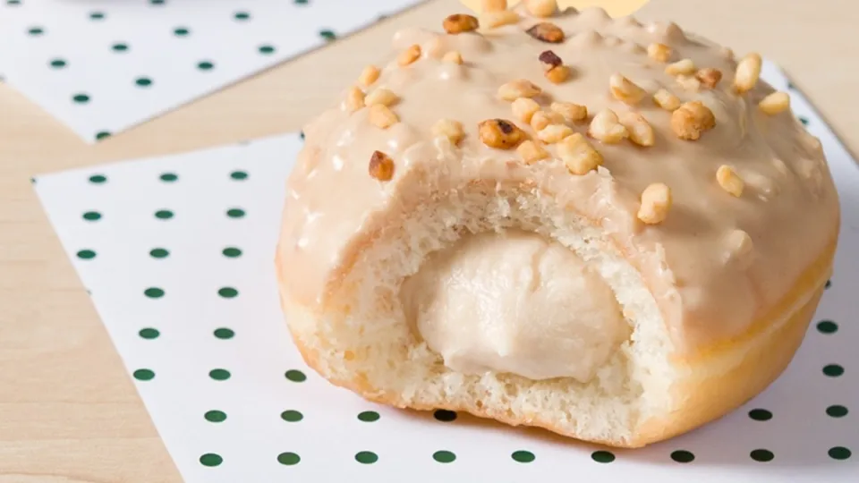 Social Media Wrap: Krispy Kreme rolls out hazelnut doughnuts; Schnitz launches new snack; Chatime refines core tea offering