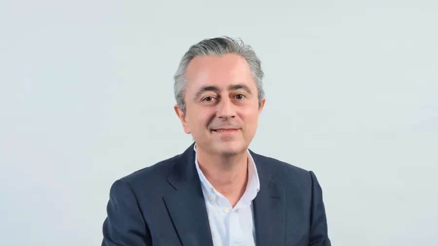 Standard Chartered sets up AI lab to test banking use cases