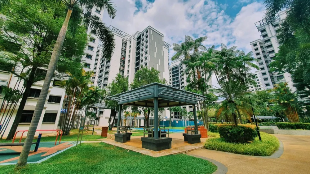 Condo rents, leasing volumes ease in May