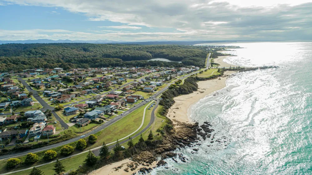 Australian renovation loans surge 16% as fuel price spike threaten costs