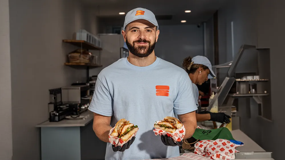 San San weighs franchising as store expansion hits funding limits