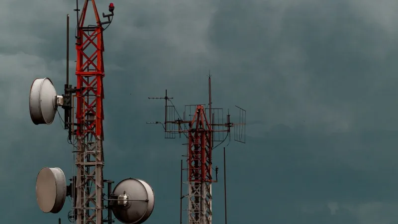 Singapore telecom crowding persists after Simba-M1 deal collapse