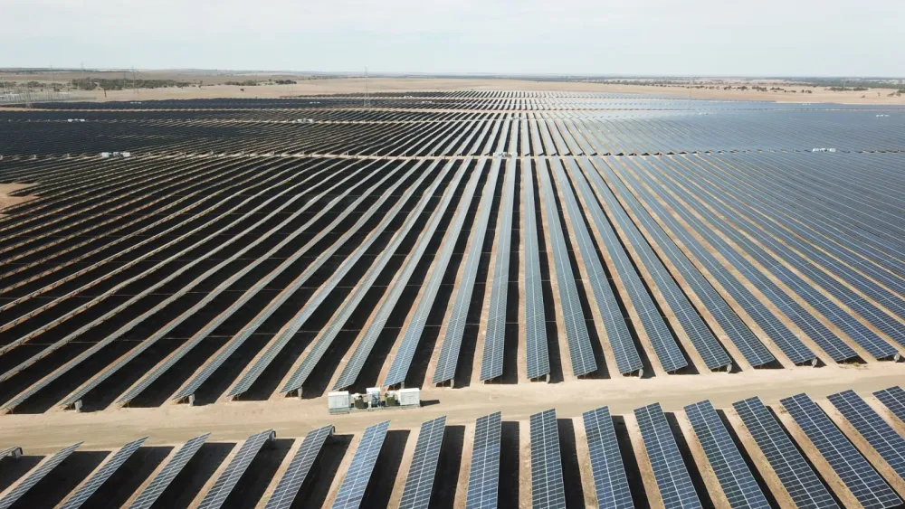 Vena Energy secures $961.54m green financing for RE projects in Australia
