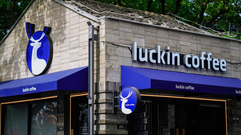 Luckin Coffee logs $2.95b in non-coffee drink sales