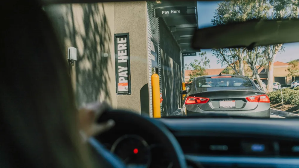 Weekly Global Wrap: Taco Bell expands AI drive-thru; Fast food faces new competition from grocery stores; Chili's calls out fast food prices