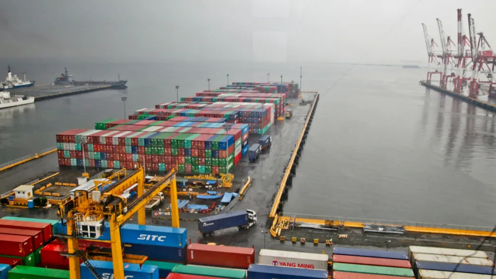 Huanggang Port bill cleared, takes effect 31 July