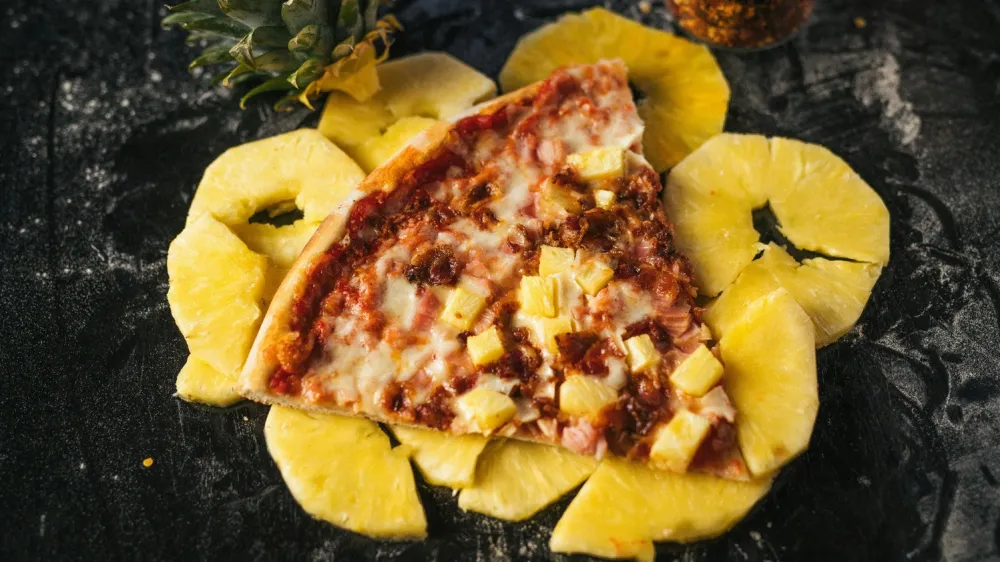 Pizza Hut UK offers £5 pizza to diners in Hawaiian shirts