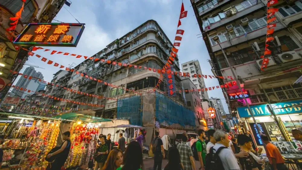 Hong Kong retail sales up 7.9% in May as online spending soars