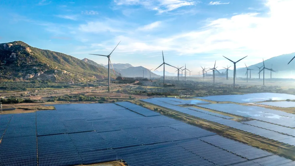 Solar surge lifts India’s RE additions to 29GW in first half