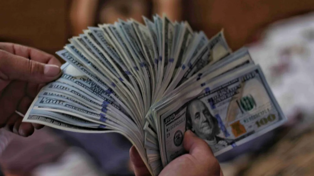 Singapore keeps investment screening rules as FDI hits record $197b