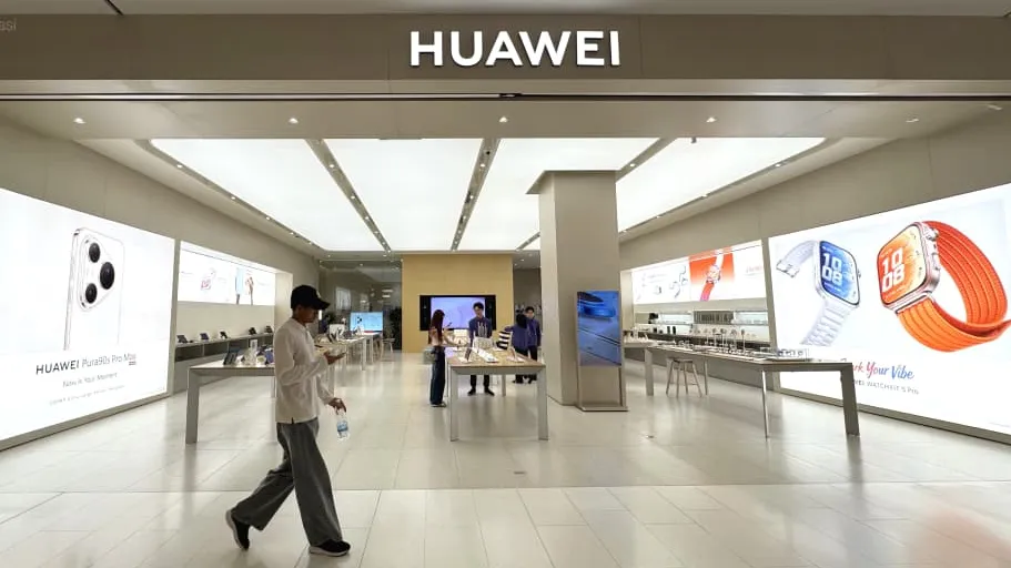 Huawei lets cameras speak for themselves