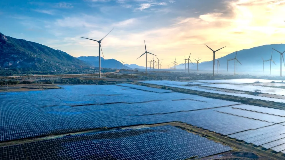 Concord New Energy forecasts up to 69% drop in H1 profit