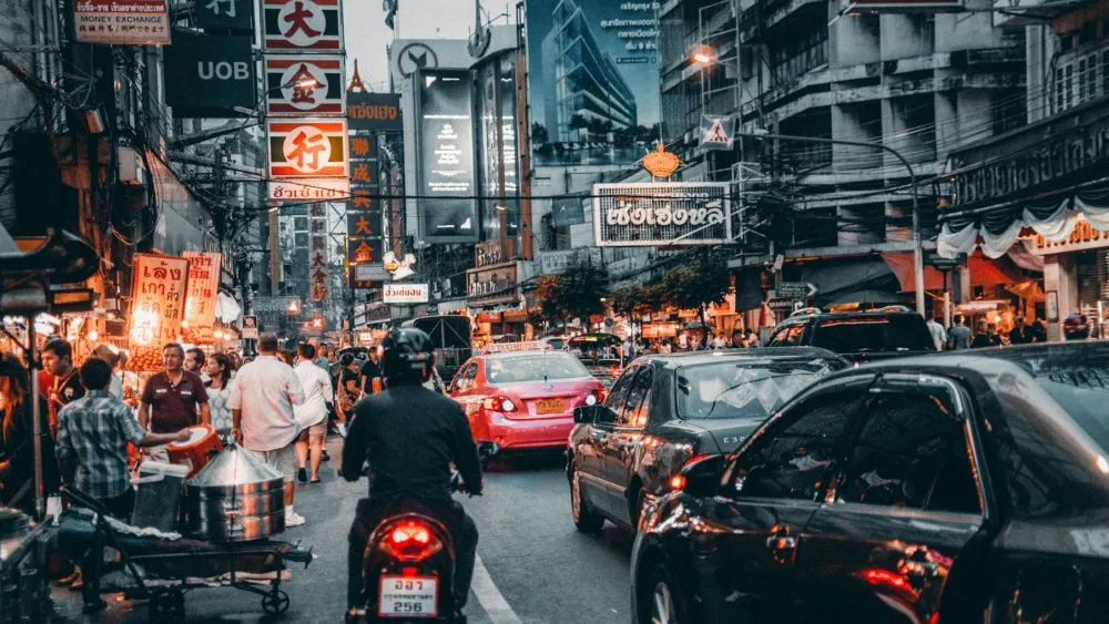 Thai SME loans shrink 16 quarters as credit access gap widens
