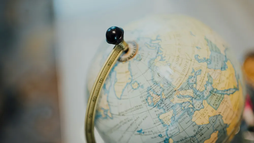Banks narrow global ambitions as competition intensifies