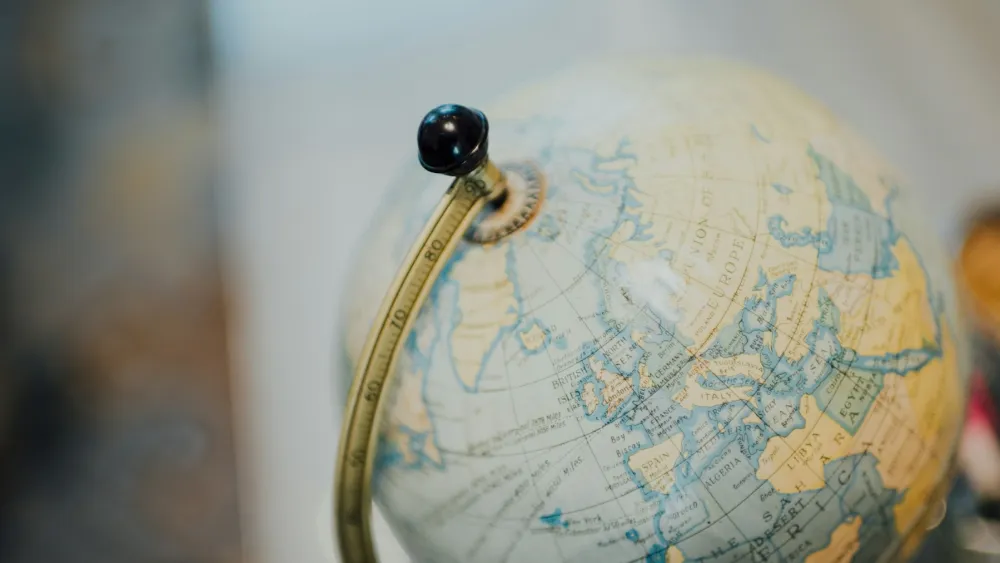 Banks narrow global ambitions as competition intensifies