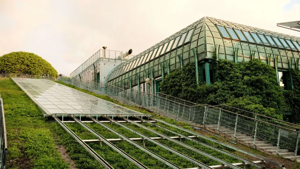 Sustainability investments hit record $2.4t in 2025