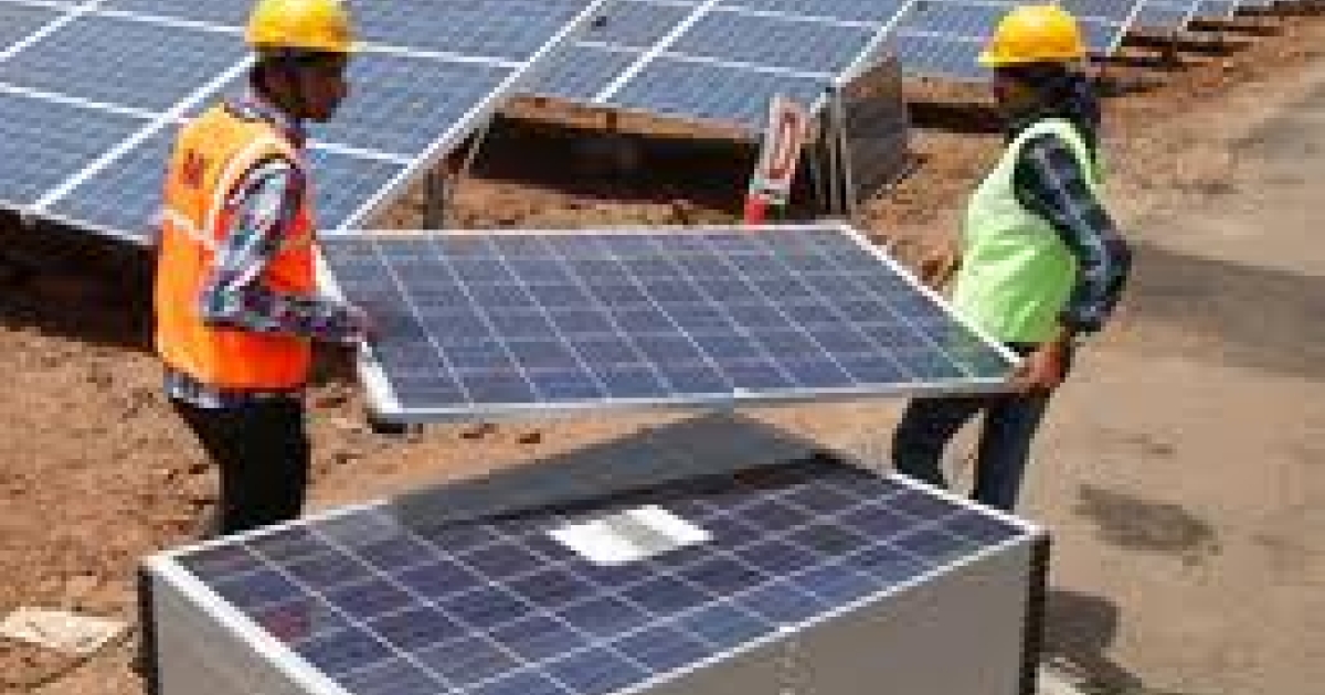 India's Mahindra to execute 300 MW solar power plants in 2 years ...