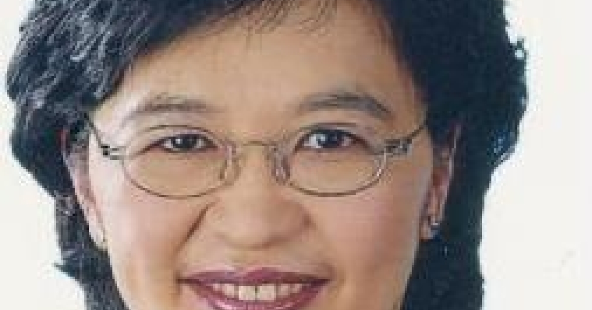 Julia Rabong HK will still become leading RMB center | Hong Kong Business