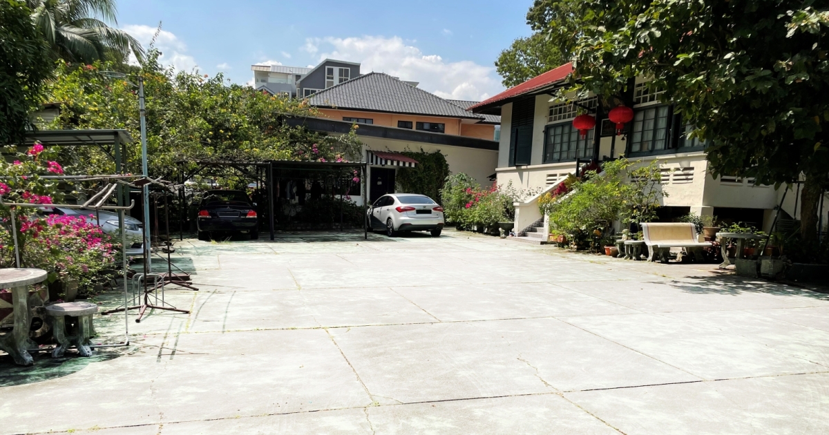 303-305-pasir-panjang.jpg?h=1d4b4ebd&itok=M09zEs9a