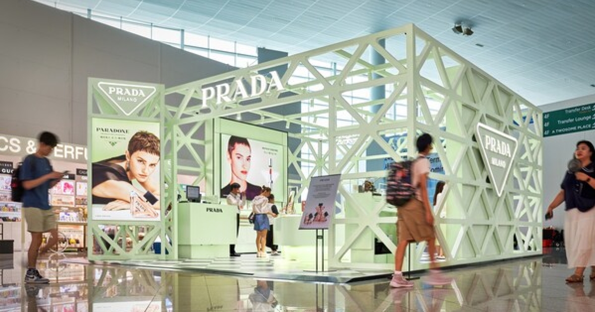 Shinsegae Duty Free launches Korea s first Prada Beauty pop up store Retail Asia