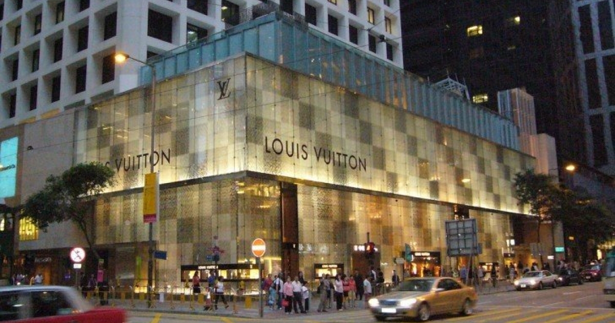 Hong Kong retail market faces two-speed recovery in 2026