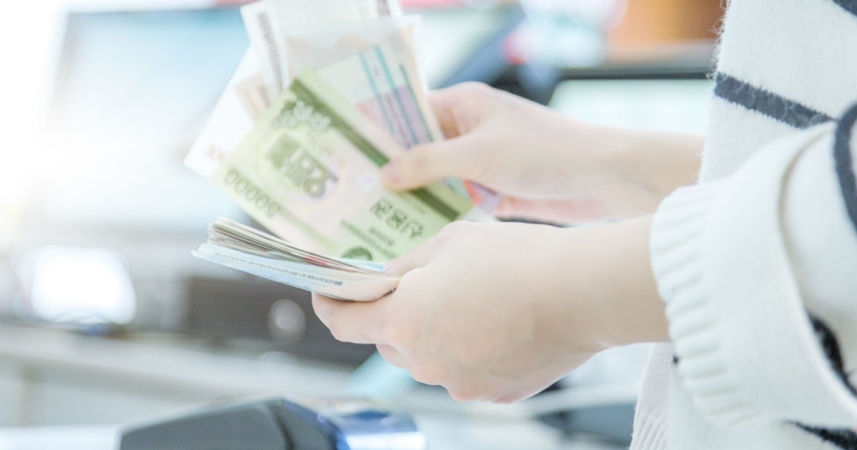 Claims and maturity proceeds span protection and savings.