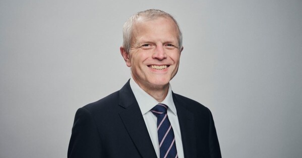 He reports to Carl Titterton and takes the post effective immediately.