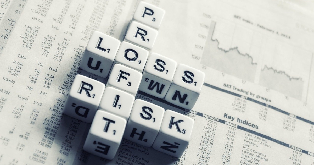 CreditSights flags $22.0b in premiums, but net result slides to $0.6b in the same period.