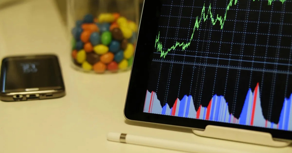Daily Markets Briefing: STI up 1.2%; Top stock is Thai Beverage