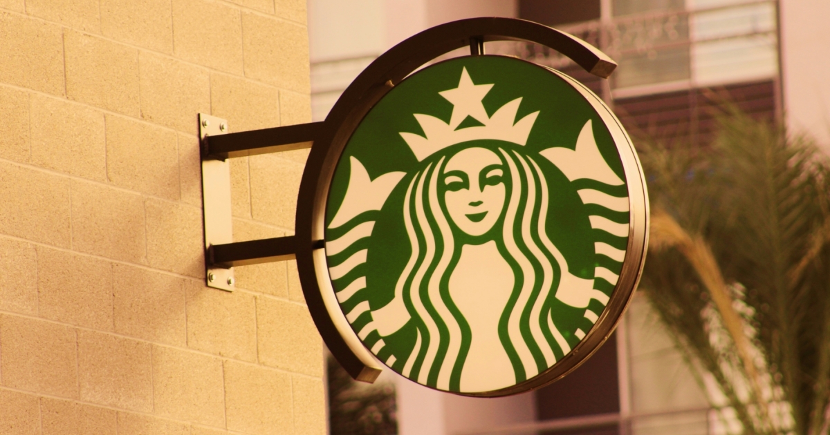 Weekly Global Wrap: Starbucks' new focus to win customers; In-N-Out changes two key ingredients; Wingstop launches the Wing Pass