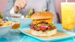 Sustainable Nutrition in Food Service: A New Era of Innovation and Impact