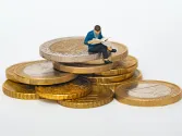 
                    Banks embrace wealthtech as $2.95t domestic pool grows
                