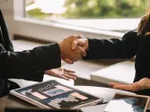 
                    Fewer but bigger deals push Hong Kong M&A to 10-year peak
                